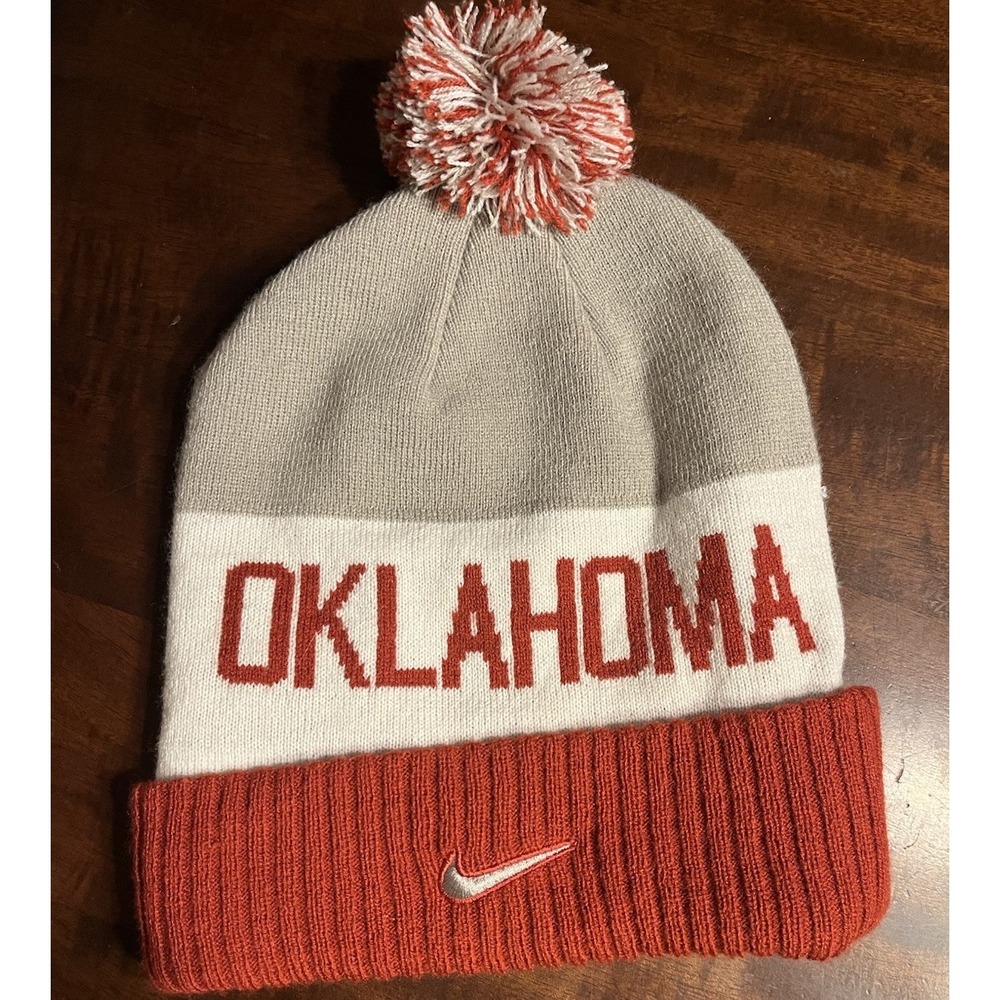Nike Oklahoma Sooners Beanie Hat Pom‎ Pom Knit Gray White Crimson OU Logo